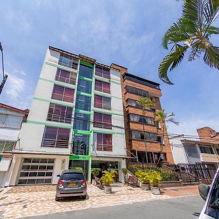 Ayenda Vittapark Hotel Medellin Bagian luar foto