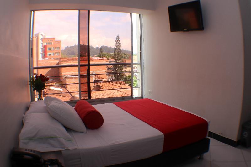 Ayenda Vittapark Hotel Medellin Bagian luar foto