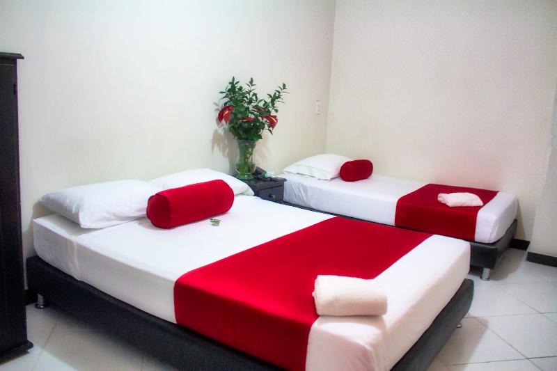 Ayenda Vittapark Hotel Medellin Bagian luar foto